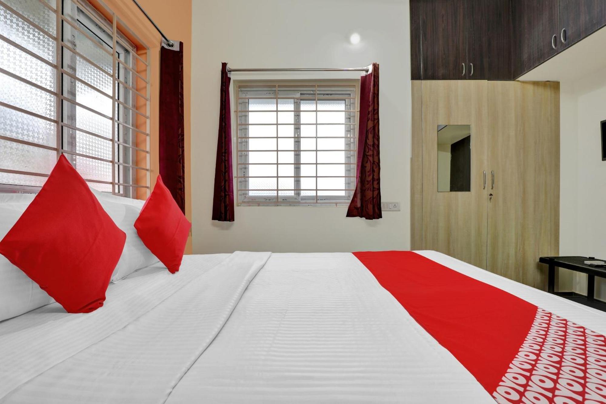 Hotel O Kb Residency Guduvancheri Bagian luar foto